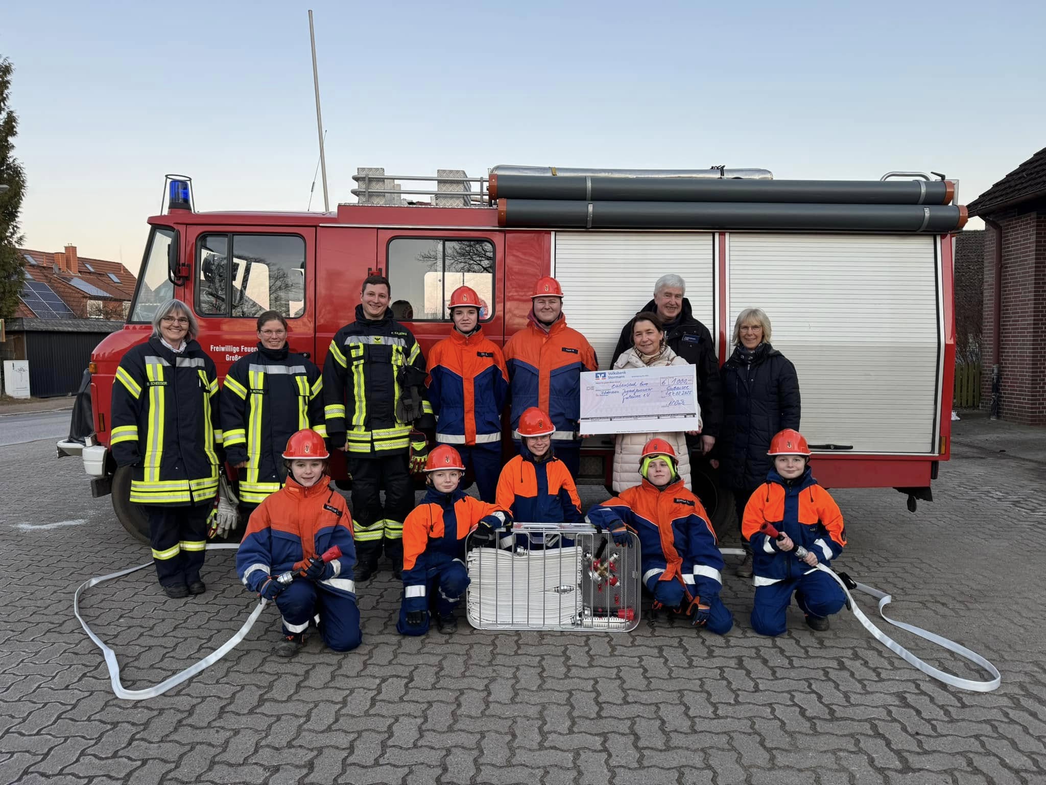 Du betrachtest gerade Jugendfeuerwehr Großensee erhält neues Equipment für den Ausbildungsdienst